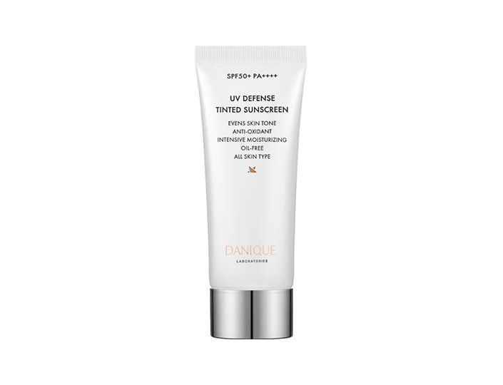 DANIQUE: UV DEFENSE TINTED SUNSCREEN